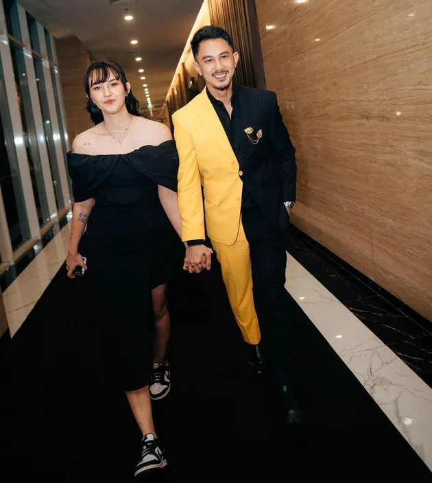 Fandy Christian - Dahlia Poland