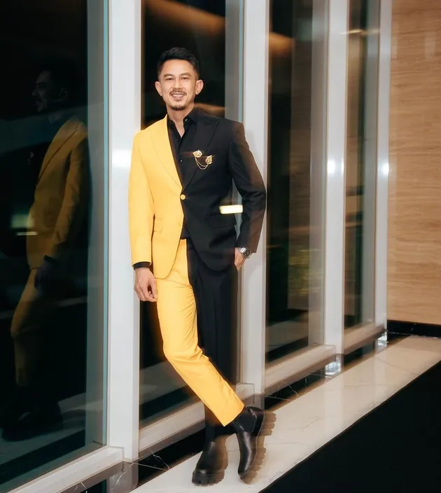 Fandy Christian - Dahlia Poland