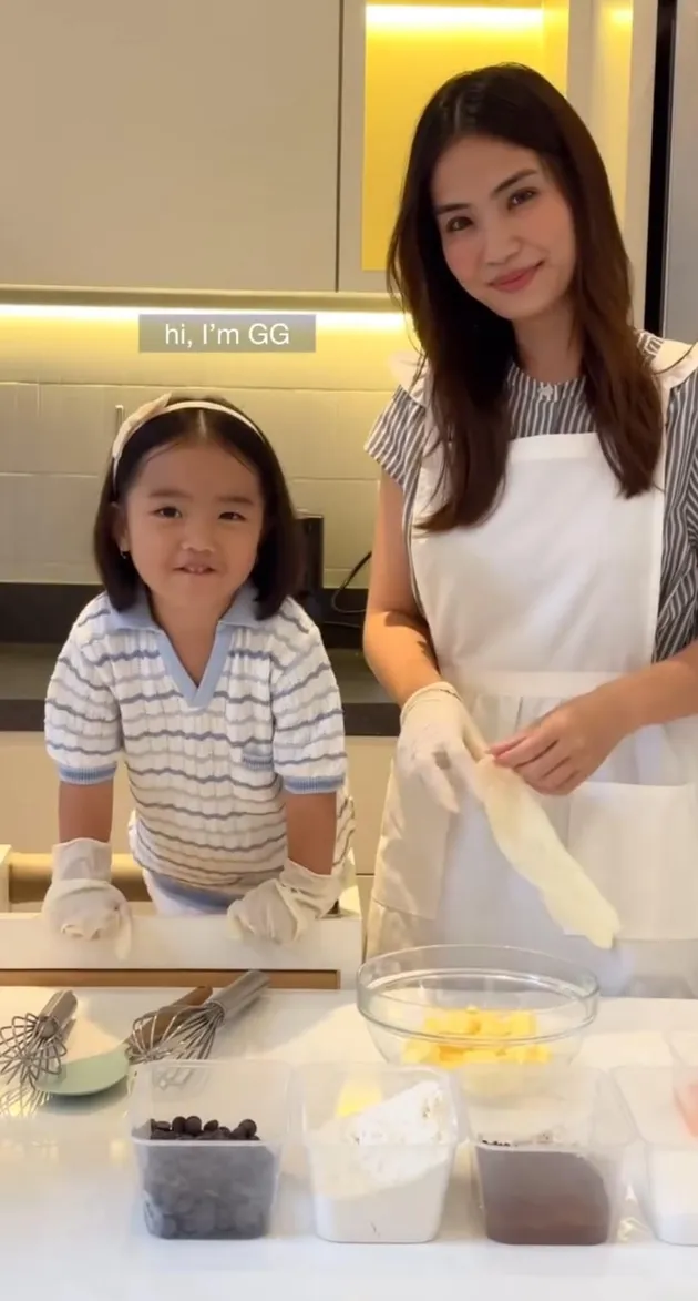 dapur Dion Wiyoko yang estetik