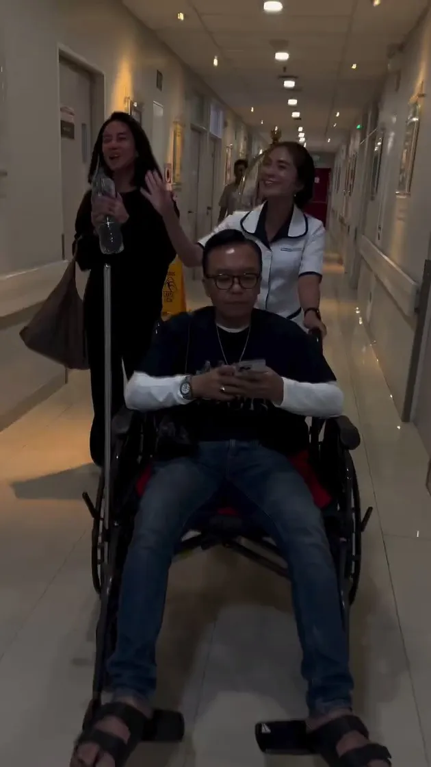 Potret Dearly Djoshua kekasih Ari Lasso
