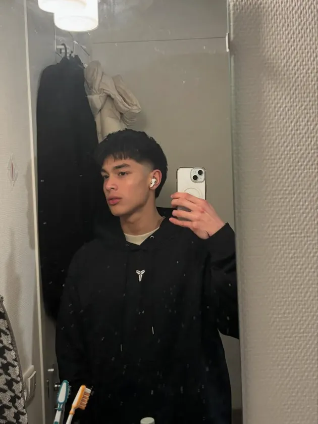 potret terbaru Eddy Meijer Anak Maudy Koesnaedi 