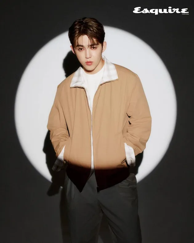 pemotretan S.Coups menawan untuk Majalah Esquire Thailand