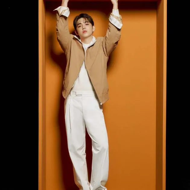 pemotretan terbaru S.Coups untuk Majalah Esquire Thailand