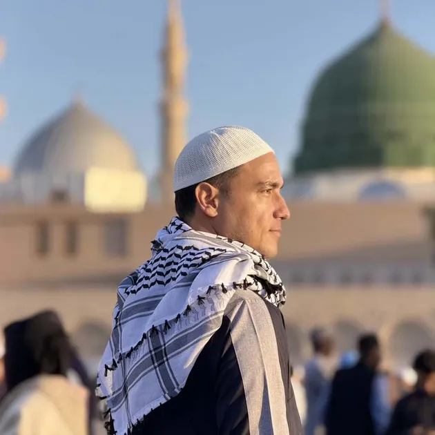 Hamish Daud Umrah di bulan suci