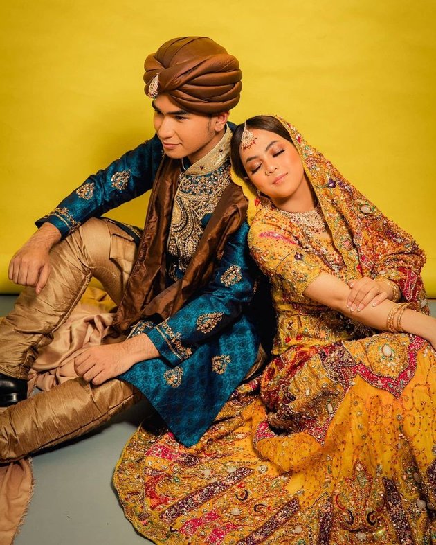 7 Photos of Hari LIDA and Putri DA Wearing Bollywood-style Outfits, More Compact and Harmonious