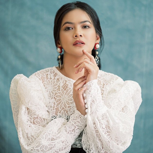 7 Beautiful Portraits of Indah Indriana, Star of the Series 'DILEMA', Excellently Portraying Tanti - Just Celebrated Wedding Anniversary with Husband