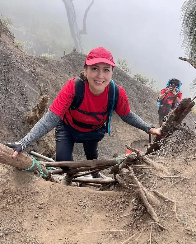 Ira Wibowo, Foto di Lokasi, jatuhnya pendaki Brasil, gunung Rinjani