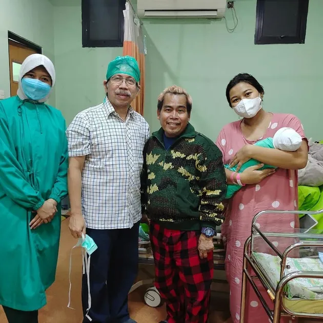 Istri Bopak Melahirkan Anak Kedua
