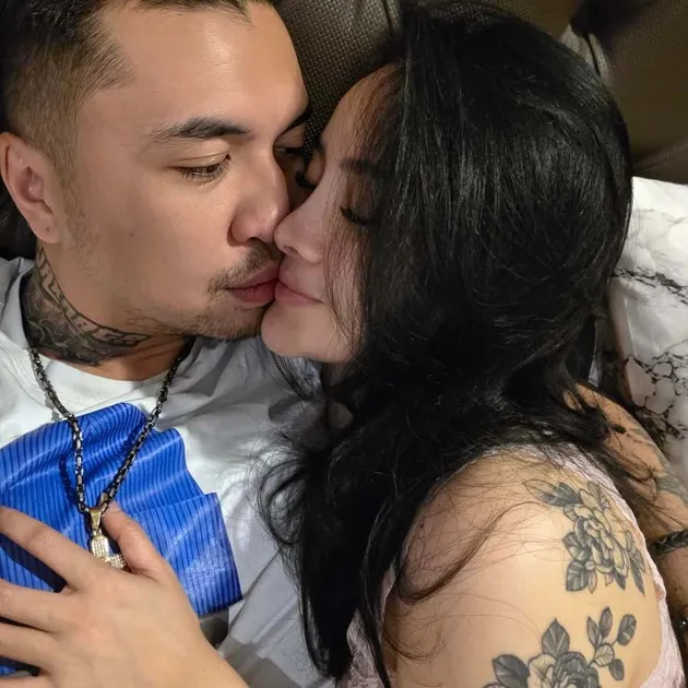 Potret Kebersamaan Mawar AFI dan Kevin Wazeng 