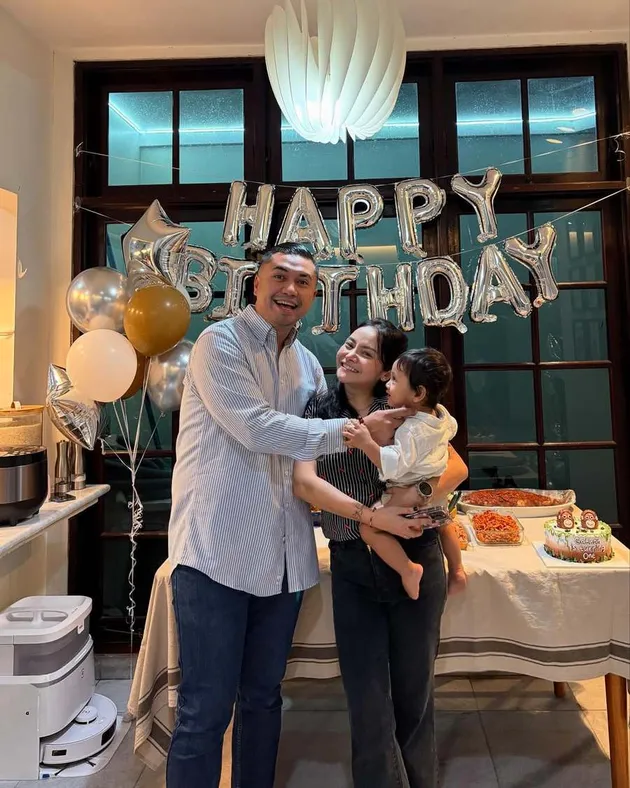 Potret Kebersamaan Mawar AFI dan Kevin Wazeng 