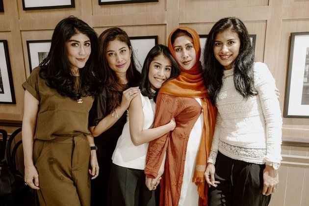 9 Portraits of Gya Sadiqah's Family, Dubbed 'The Kardashian Indonesia', Her Father is Called 'Sultan Bandung' - All Her Siblings Are Beautiful