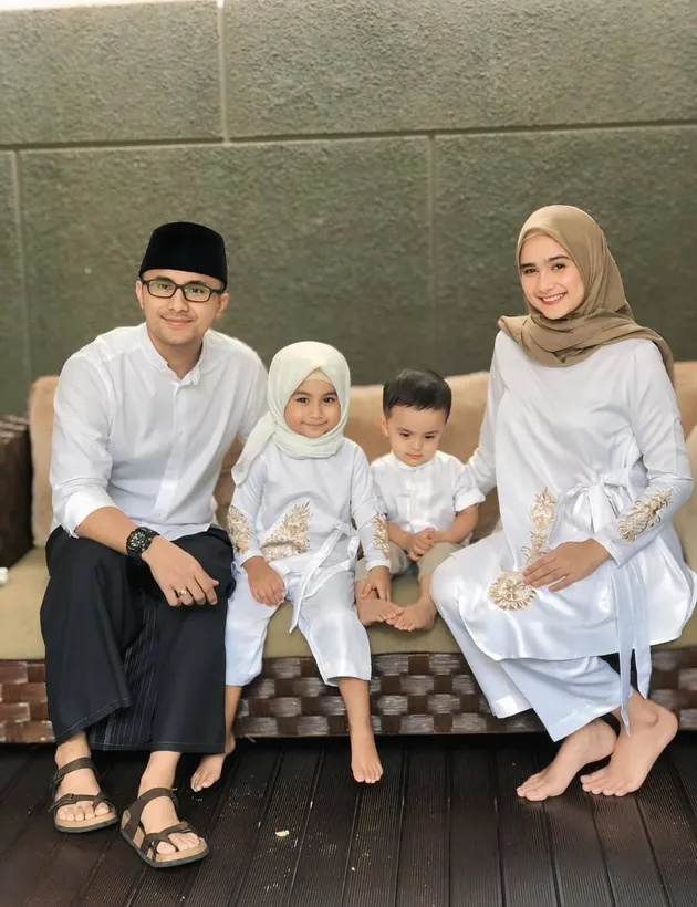 Keluarga Hengky Kurniawan saat Lebaran bikin gemas