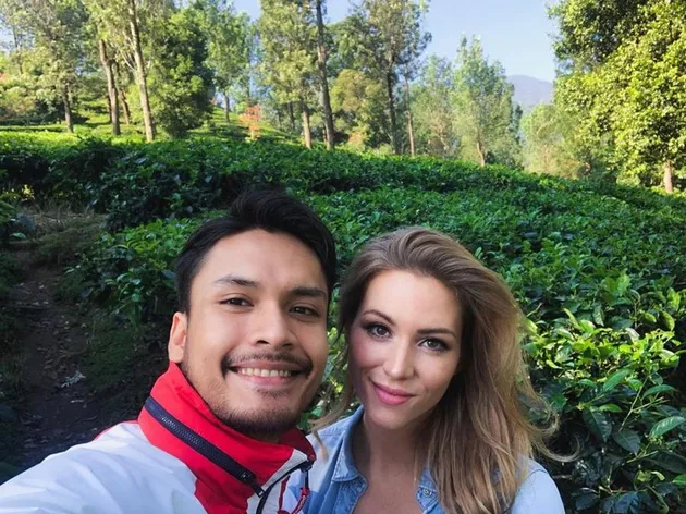 istri randy pangalila, randy pangalila menikah, berita randy pangalila