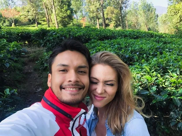 istri randy pangalila, randy pangalila menikah, berita randy pangalila