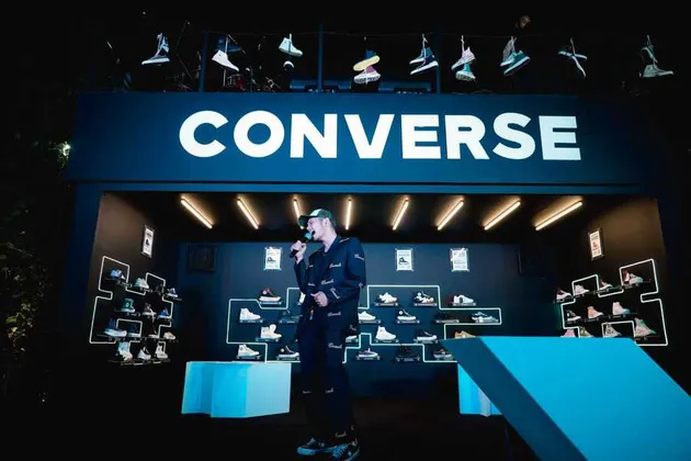 Konser Rizky Febian Converse