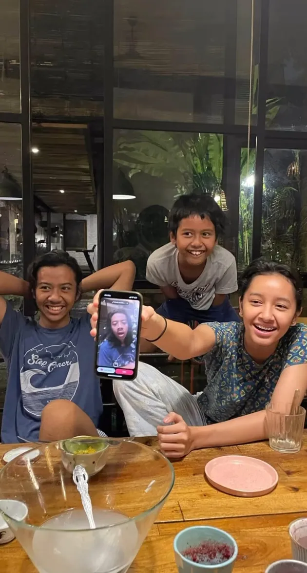 Sahur Pertama anak-anak Widi Mulia