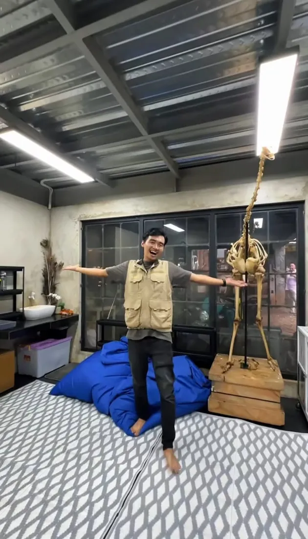 Klinik Hewan Irfan Hakim terdapat fosil binatang