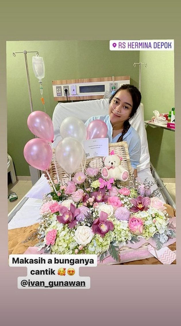 7 Latest Condition Portraits of Syifa, Ayu Ting Ting's Younger Sister Being Treated at the Hospital, Using a Breathing Tube