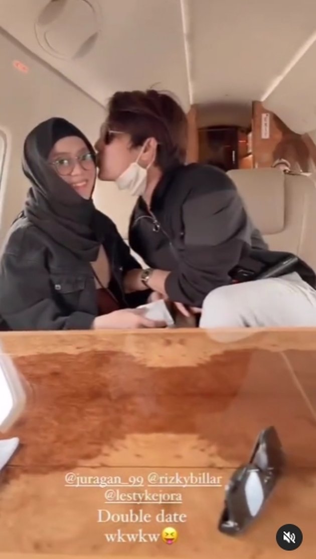 7 Portraits of Lesti and Rizky Billar Riding a Private Jet to Malang - East Java, Showing Affection by Kissing the Forehead - Making Netizens Emotional