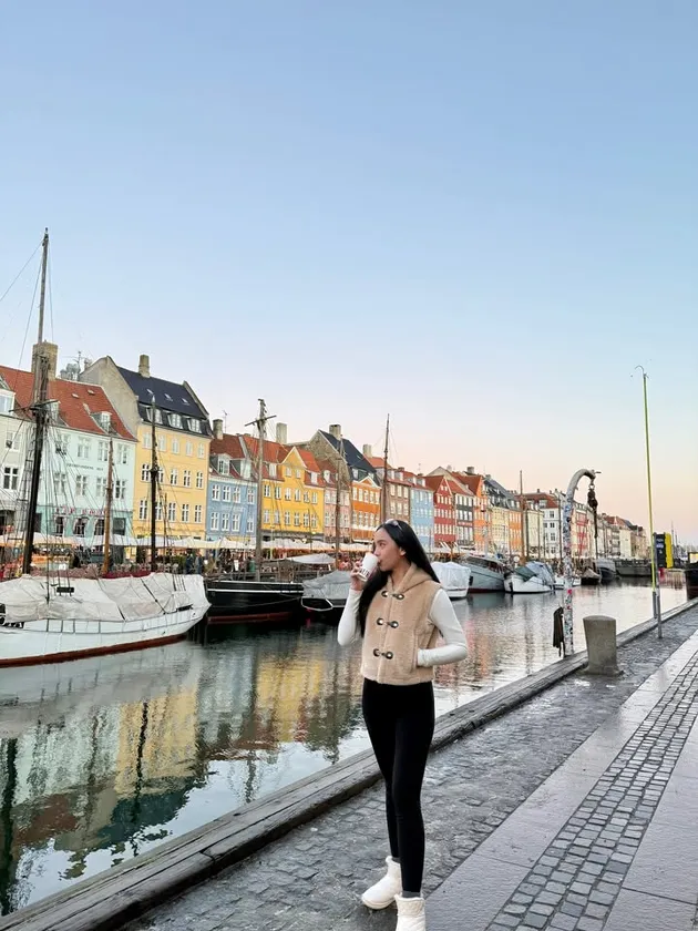 Lyodra Liburan ke Copenhagen