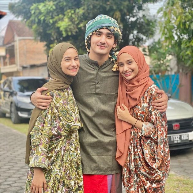 7 Photos of Mahdy Reza, Star of the Soap Opera 'BUKU HARIAN SEORANG ISTRI' with His Beautiful and Charming Younger Sisters, Very Close - The Dream Brother