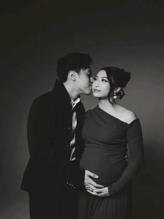 7 Potret Maternity Shoot Istri Sangun Ragahdo, Siap Sambut Anak Pertama ...