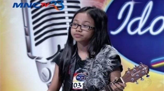 7 Photos of Mayang, Vanessa Angel's Sibling, During the Indonesian Idol Junior Audition in 2014, Rocker Look that Amazes - Doddy Soedrajat's Performance Highlighted
