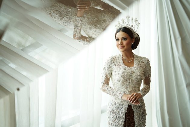 7 Intimate and Happy Portraits of Aurel Hermansyah - Atta Halilintar After the Wedding Ceremony, Romantic!