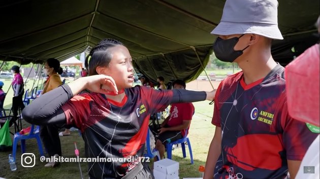 7 Portraits of Loly, Nikita Mirzani's Daughter, Participating in an International Archery Championship, Achieving a High Score - Advancing to the Semi-Finals