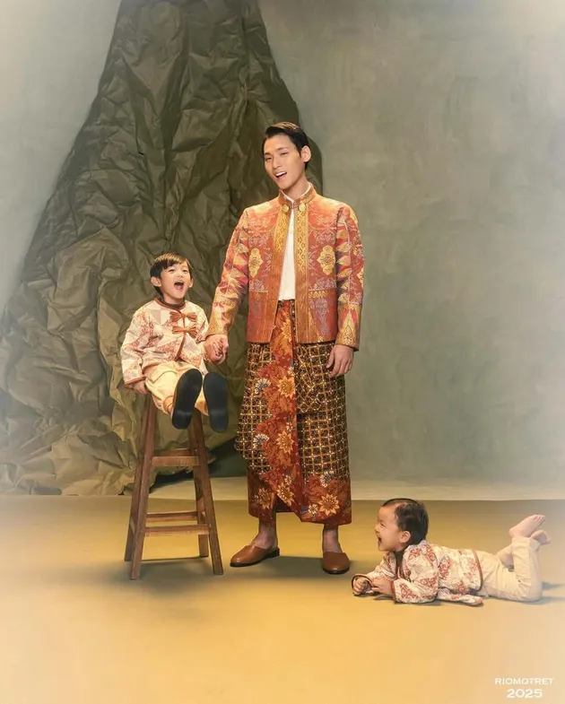 Na Daehoon bareng dua anaknya