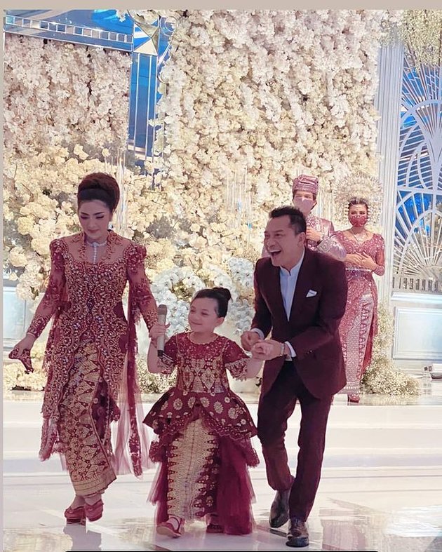 7 Beautiful Portraits of Arsy's Appearance at the Akad and Wedding Celebration of Aurel Hermansyah and Atta Halilintar
