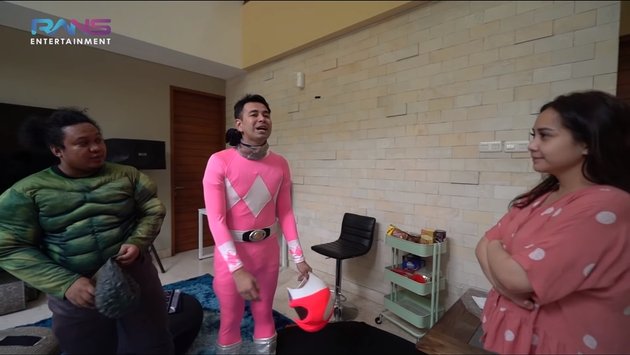 7 Portraits of Raffi Ahmad Becoming Power Rangers, Fighting with Babe Cabita - Shocking Rafathar