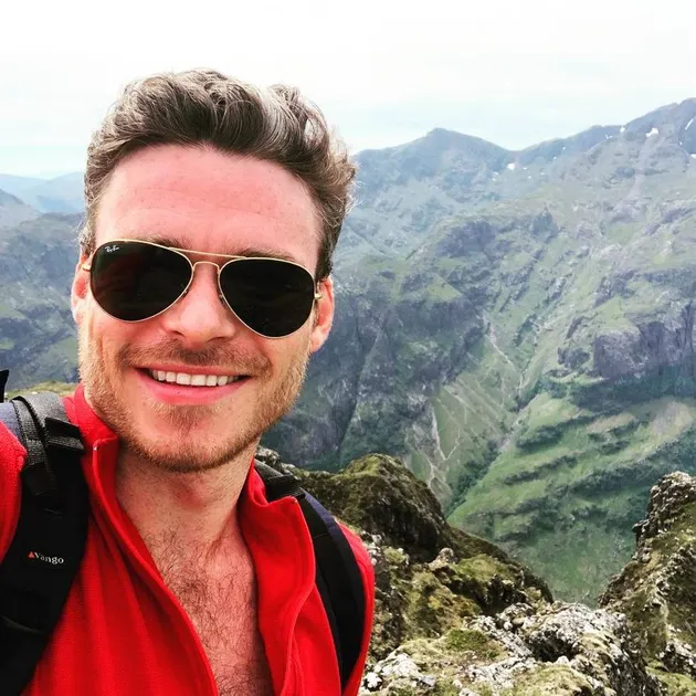 7 Potret Richard Madden Sang Pemeran Ikari Di FIlm \&#039;THE ETERNALS\&#039; 