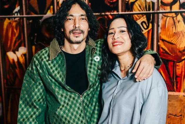 Rumah Tangga Abimana Aryasatya selalu mesra