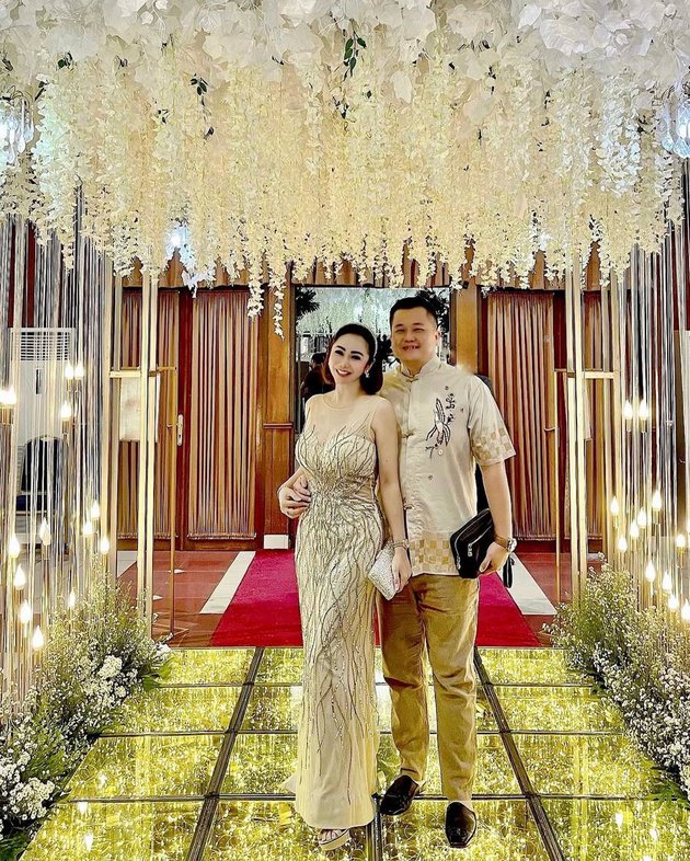 8 Celebrities who Attended the Wedding of Juliana Moechtar and Nurwahyudi, Femmy Permatasari Looks Beautiful in a Backless Dress - The 'Matchmaker' Steals Attention