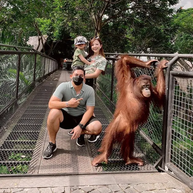 Franda - Samuel Zylgwyn Liburan ke Bali Zoo