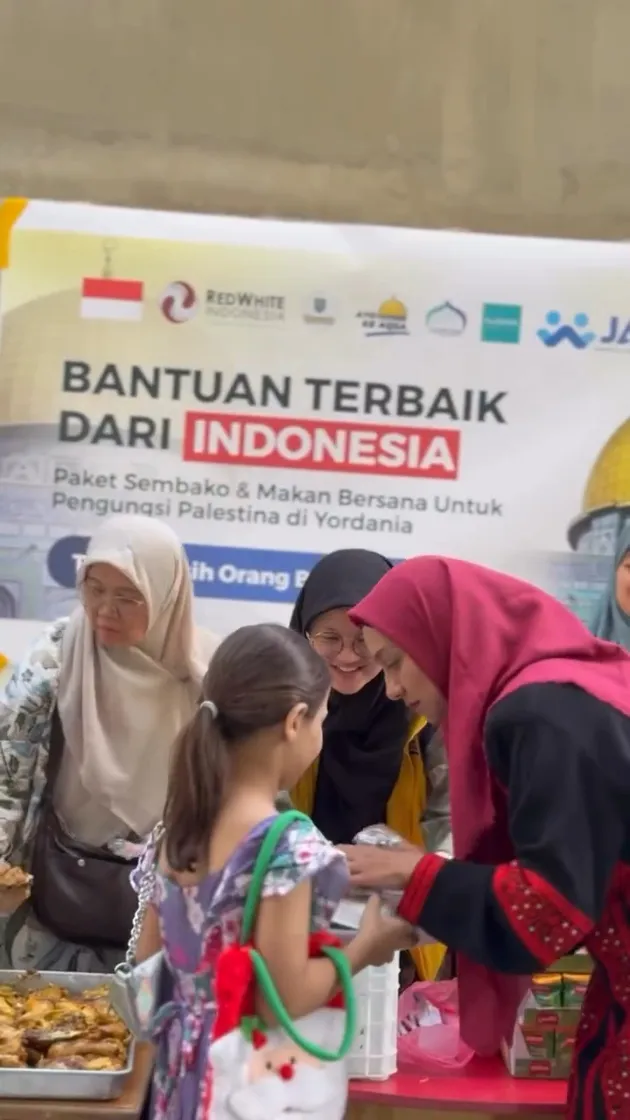 Potret Shahnaz Haque Jadi Relawan Palestina
