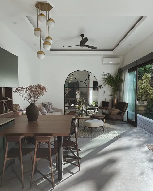 Sudut Rumah Raisa