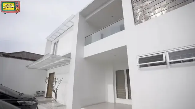 Fasad Rumah Venna Melinda
