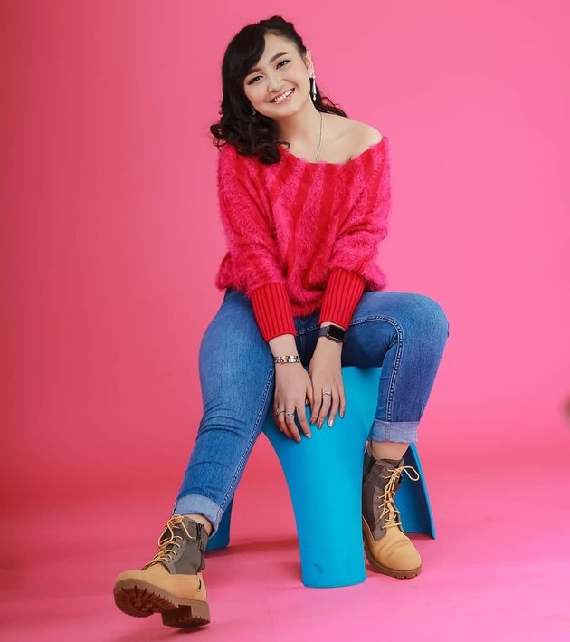 7 Latest Portraits of Jihan Audy in Trendy Outfits, Looking More Beautiful and Fresh - Melancholic Caption Becomes the Attention of Netizens