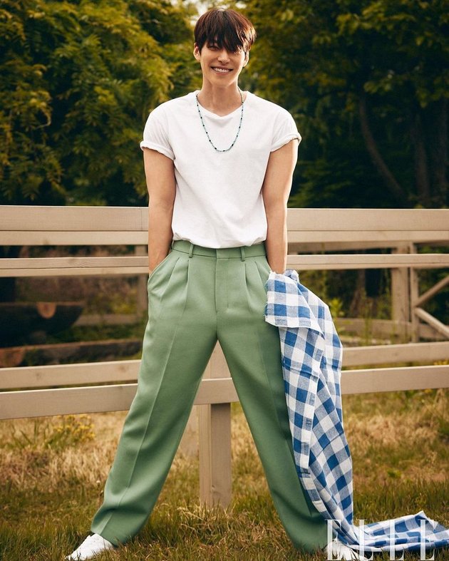 7 Latest Portraits of Kim Woo Bin in Elle Magazine, Feels Like Going on a Countryside Date