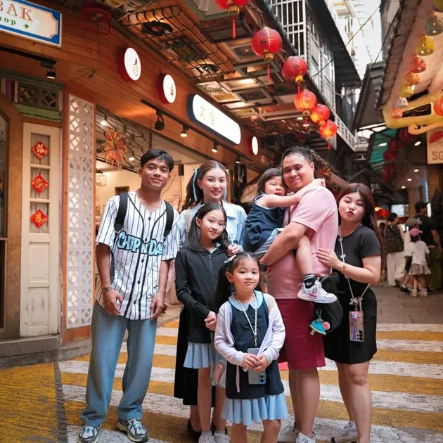 Thalia Putri Onsu Jago Belanja Makeup