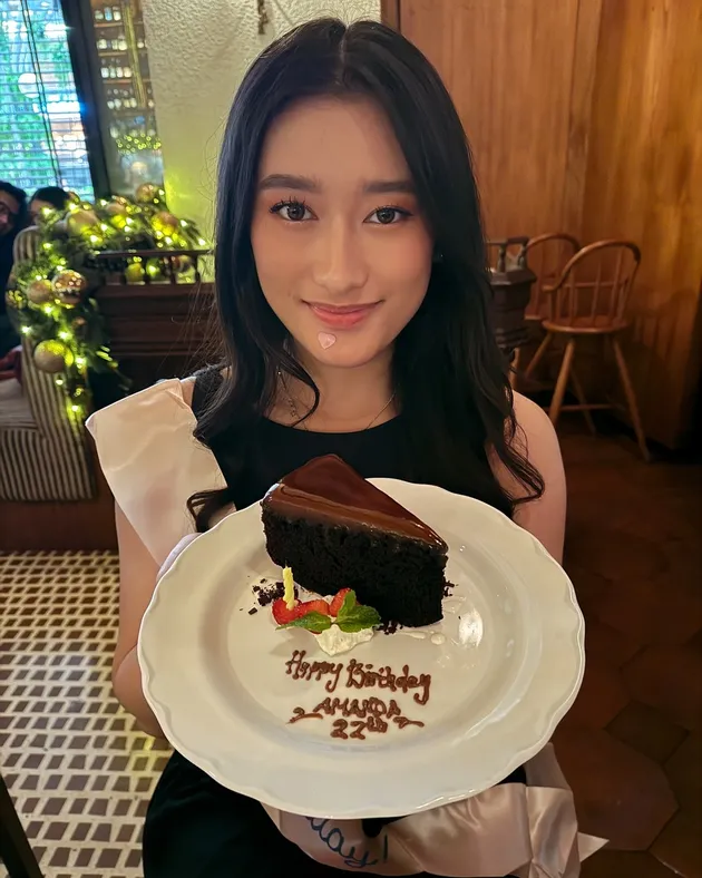 Amanda Caesa Anak Parto Ulang Tahun