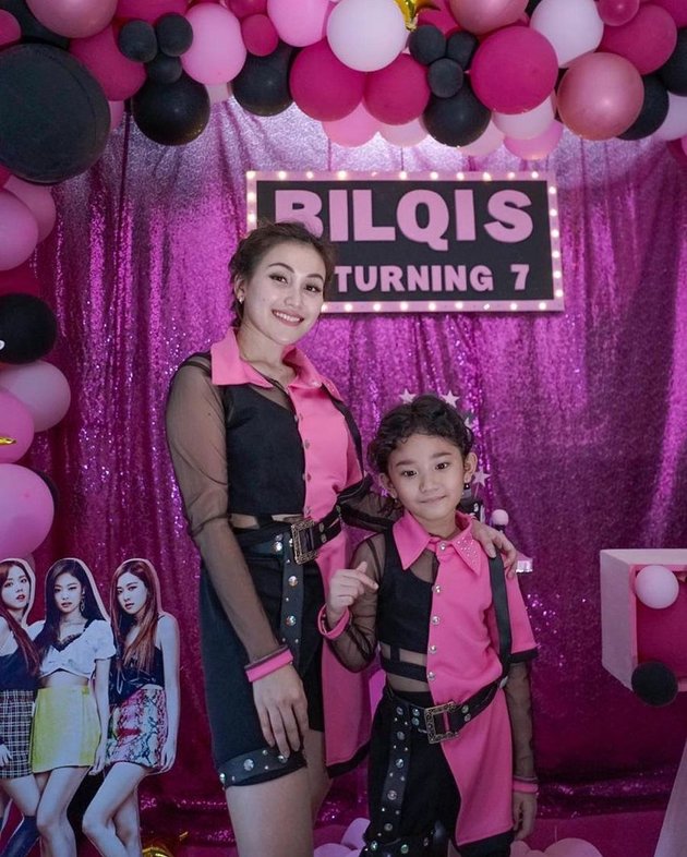 7 Portraits of Bilqis Putri Ayu Ting Ting's 7th Birthday, Dressing Up Like Blackpink - Attended by Aditya Jayusman