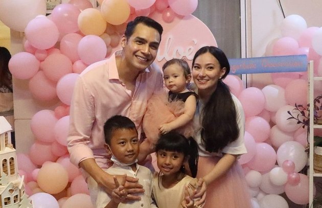 7 Pictures of Chloe Putri Asmirandah's First Birthday, Super Cute with Pink Nuance - Very Festive Until Changing Clothes Three Times