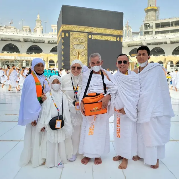 Syifa Ayu Ting Ting Umrah