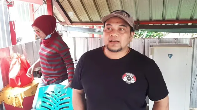 Warung Vicky Ficky Rhoma Irama Tak Gengsi