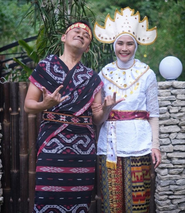 7 Portraits of Zaskia Adya Mecca Holding Her Own Carnival at Home, Looking Gorgeous in Traditional Lampung Attire - Her Youngest Child Draws Attention