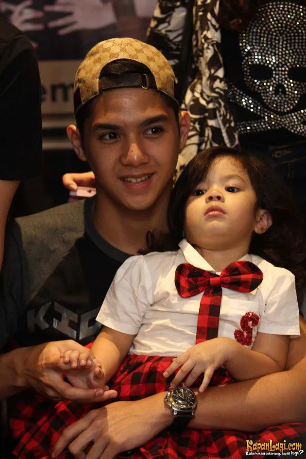 kakak adik selebritis, kakak selebritis, adik selebritis