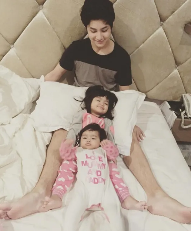kakak adik selebritis, kakak selebritis, adik selebritis